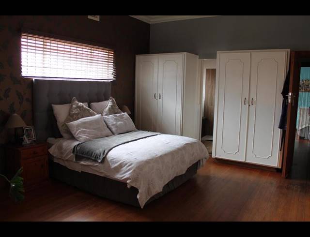 3 BEDROOM HOUSE FOR SALE IN KENSINGTON